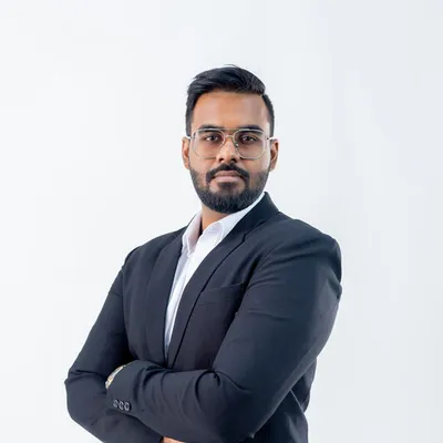 Placeholder portrait standing in for Yasas Dulneth's headshot